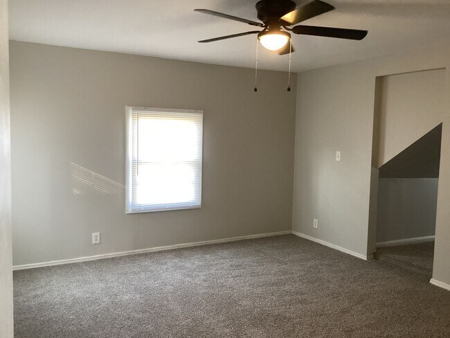 Building Photo - MOVE-IN SPECIAL!! - FIRST MONTH FREE!! - 1...