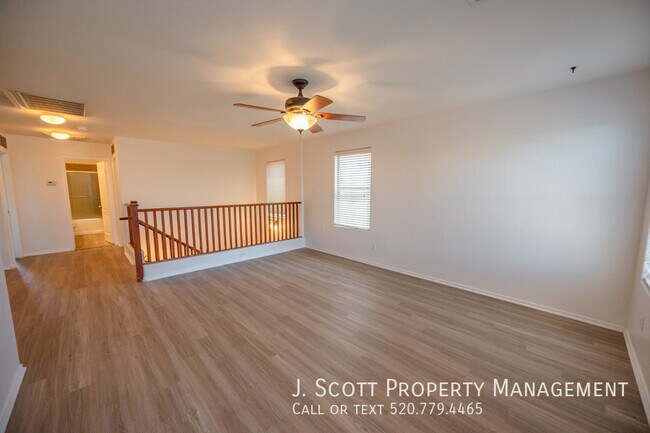 Building Photo - 3425 E Bartlett Dr