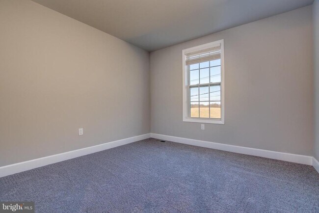 Building Photo - 6110 Sawgrass Ct