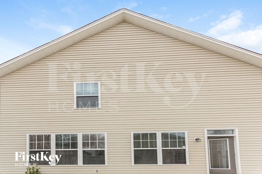 Building Photo - 12655 Windyedge Rd