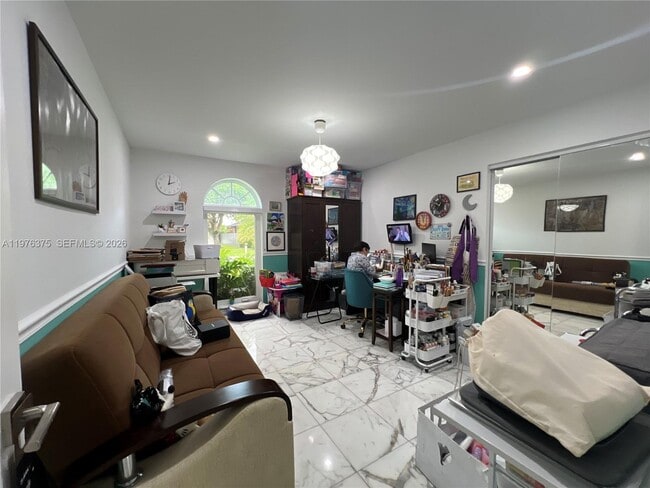 Building Photo - 4934 NW 94th Doral Pl