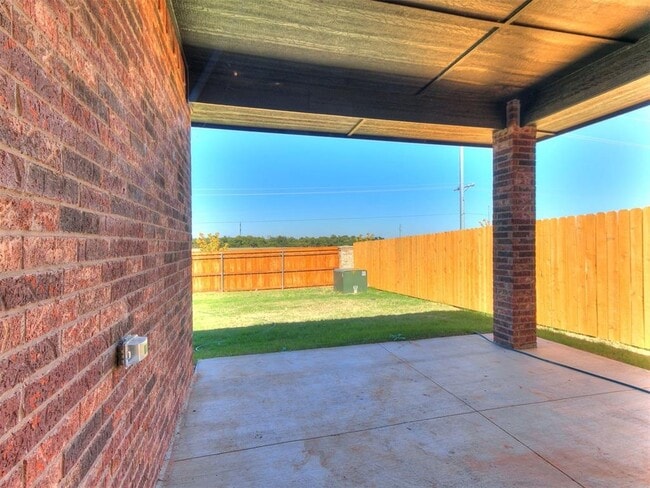 Building Photo - 8325 NW 163rd Ter