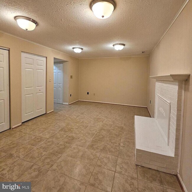 Building Photo - 4430 Airlie Way