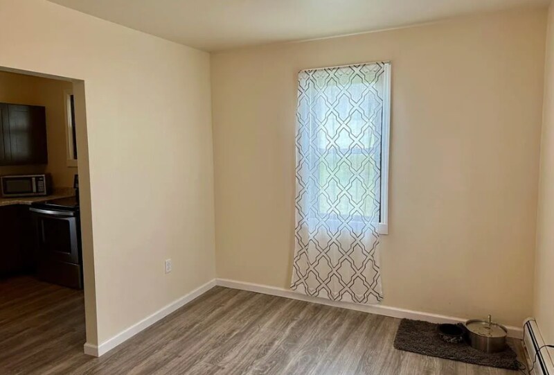 Building Photo - 112 2nd St