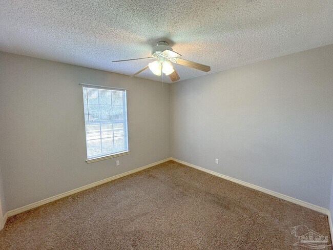 Building Photo - 5105 Westport Dr