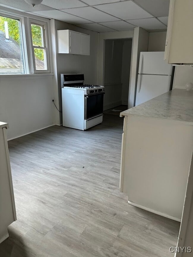 Building Photo - 319-321 Herkimer St