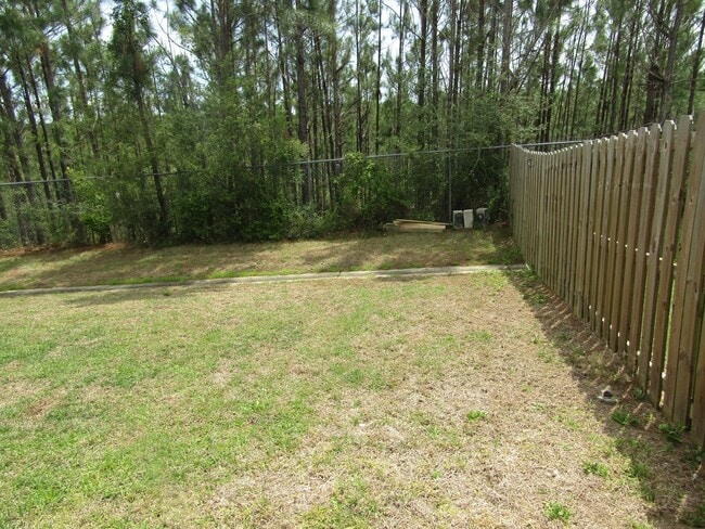 Building Photo - Ashley Plantation 3/2 Home with Open Layou...