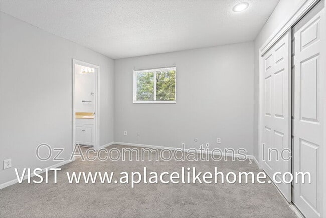 Building Photo - 9702 Shepherds Dr