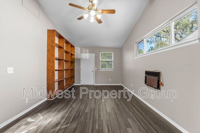 Building Photo - 615 Lynn Haven Ln