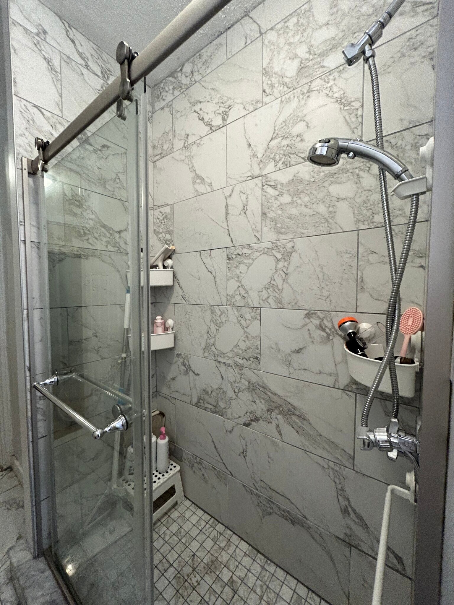 Building Photo - 86 Glenville Ave