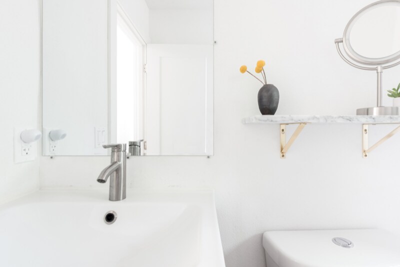 Building Photo - 6824 N Catlin Ave