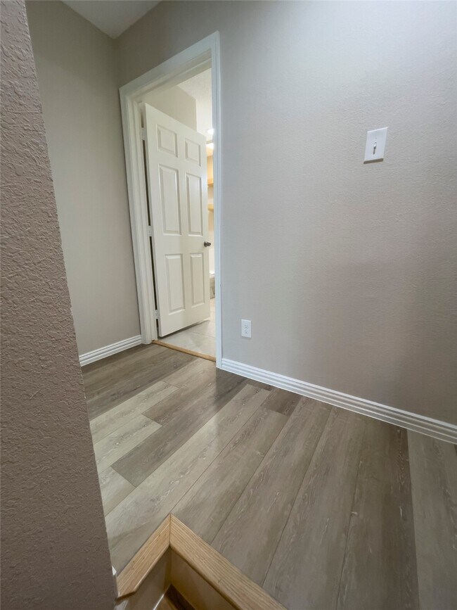 Building Photo - 8801 Hammerly Blvd