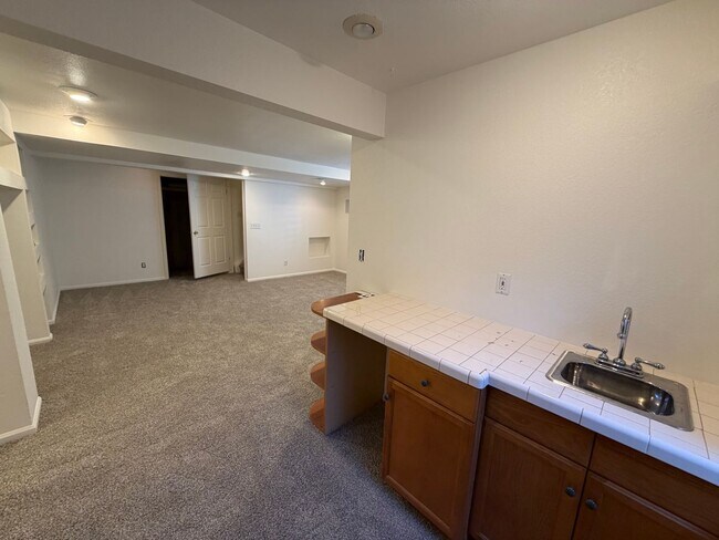 Building Photo - 12139 Applewood Ct