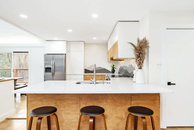 Building Photo - 928 Ditney Way