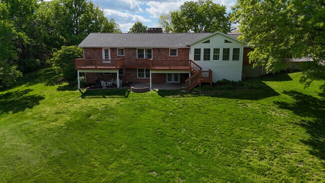 Building Photo - 1022 Queen Ann Dr