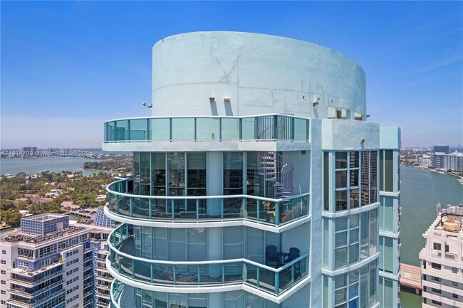 Building Photo - 6000 Indian Creek Dr