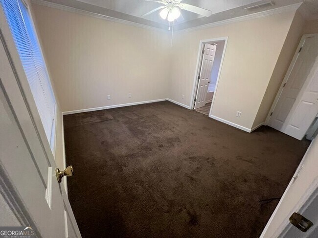 Building Photo - 1233 Crystal Bend