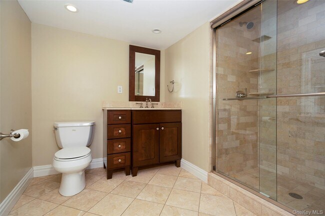 Building Photo - 309 Milbank Ave