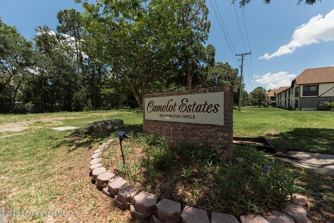 Building Photo - 3059 Sir Hamilton Cir