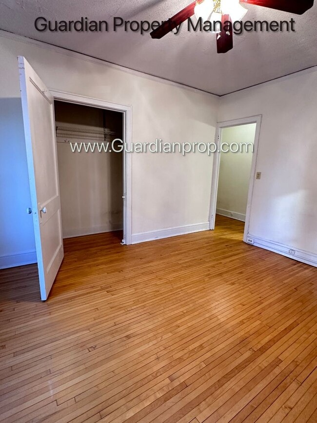 Building Photo - 2nd Floor Corner, Blocks from Bde Maka Ska, Heat Paid, 1 Month Free, Video Walkthrough