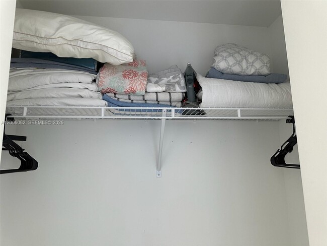 Building Photo - 121 NE 34th St