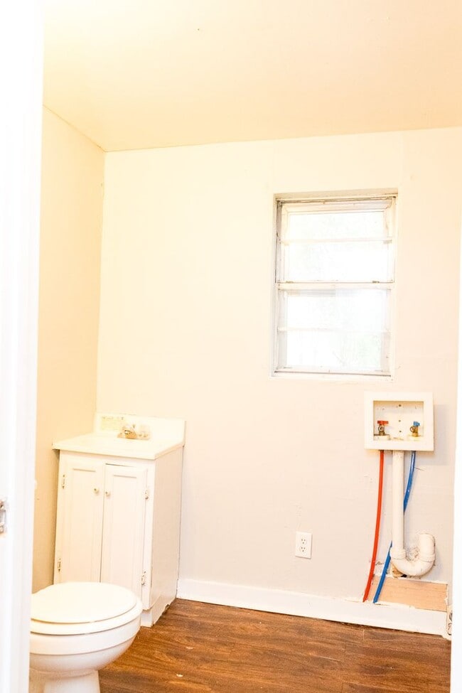 Building Photo - Welcome to 2113 Cleveland Avenue! Charming...