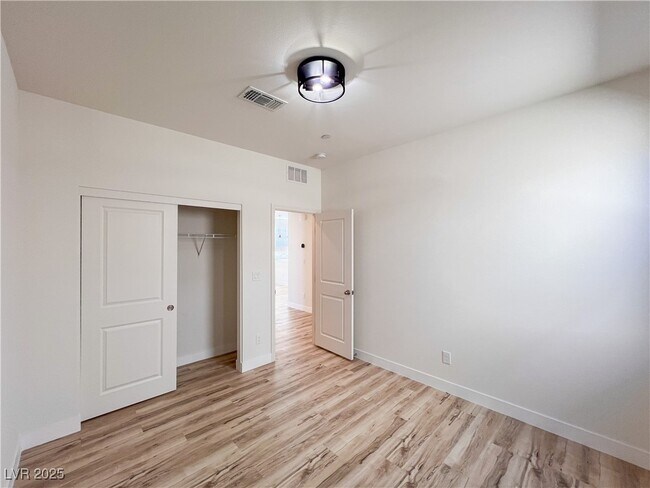 Building Photo - 12470 Madison Pk Pl