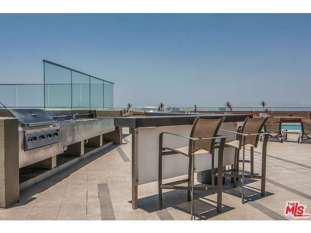 Building Photo - 1100 Wilshire Blvd