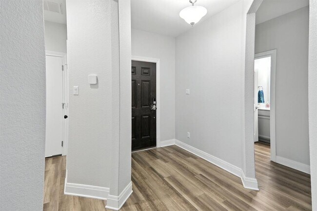 Building Photo - 140 Cascata Way