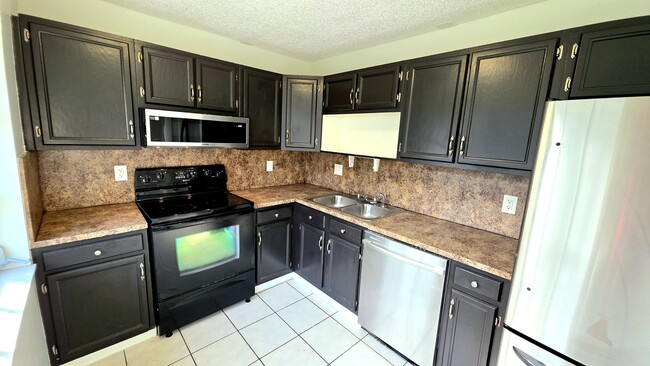 Building Photo - 3581-NPM