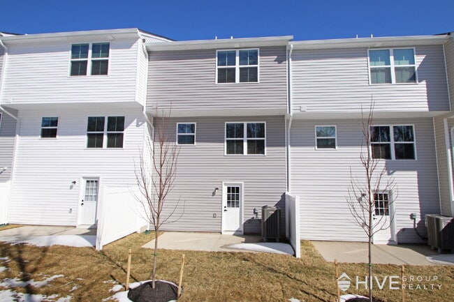 Building Photo - A Hidden Gem Surrounded by Trees
