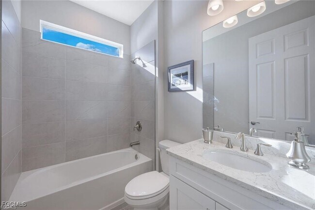 Building Photo - 514 Kamari Cv