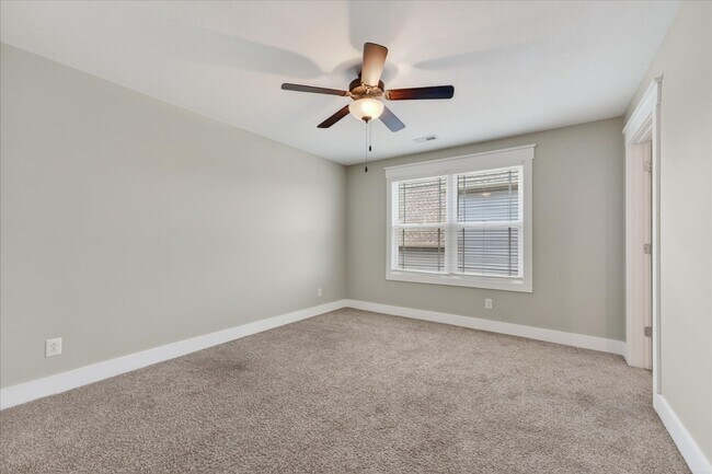 Building Photo - Piedmont Pl. - 325