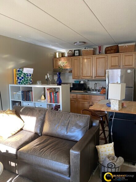 Building Photo - 60 Pleasant View Rd