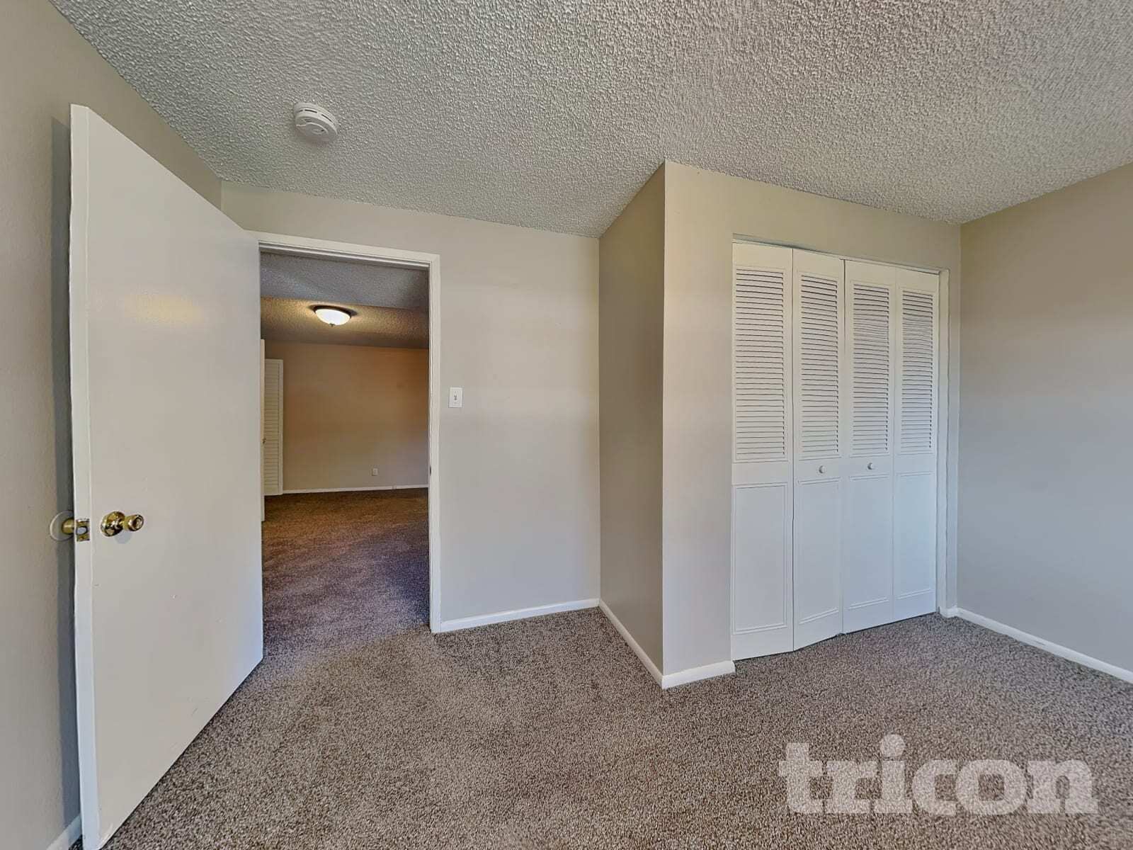 Building Photo - 1270 Kings Row