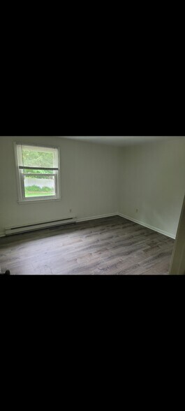 Building Photo - 18 Sunset Ln