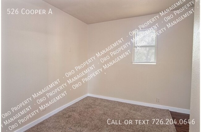 Building Photo - 526 Cooper St