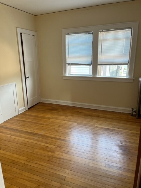 Building Photo - 1659 N Warren Ave