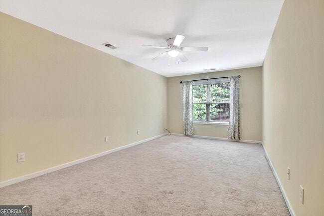 Building Photo - 113 Macalester Dr
