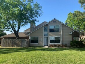 Building Photo - 1426 Gemini St