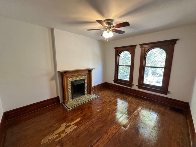 Building Photo - Short North / Victorian Village Single Fam...