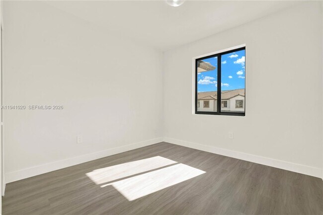 Building Photo - 18981 SW 344th Ter