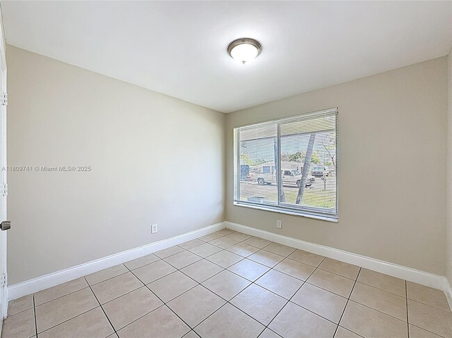 Building Photo - 1777 NW 34th Ave
