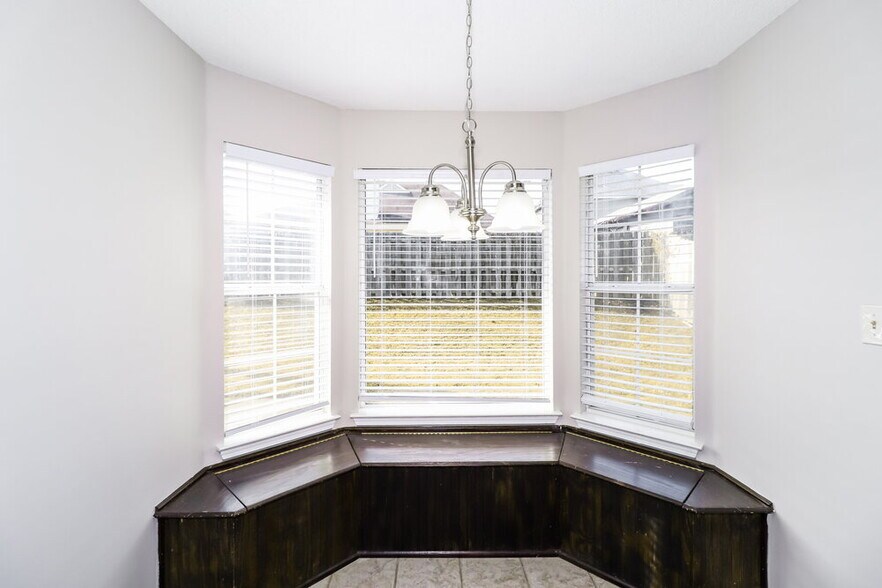 Building Photo - 6963 Naples Dr