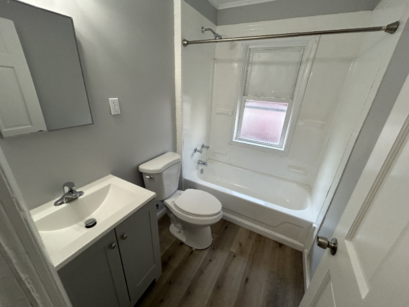 Building Photo - 133 Temple Pl