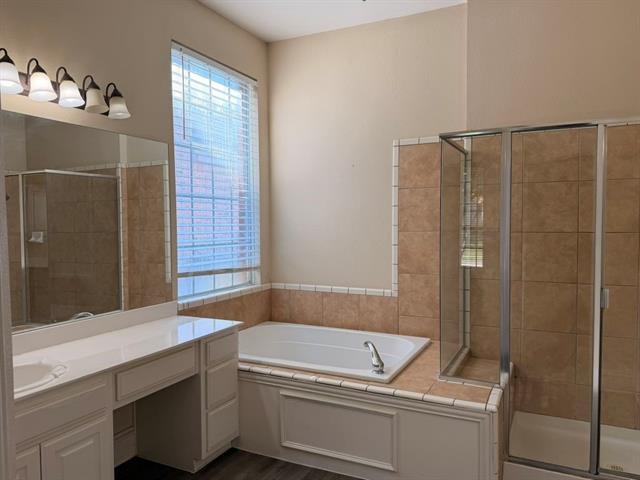 Building Photo - 2459 April Sound Ln