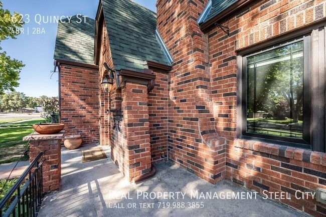 Building Photo - 623 Quincy St