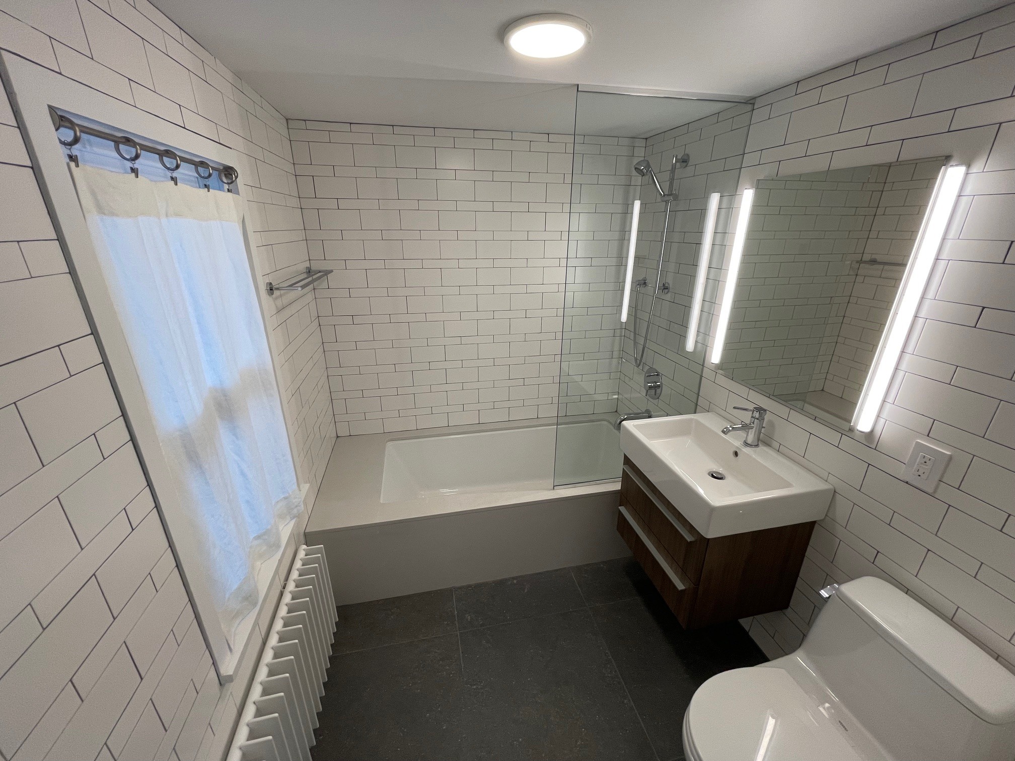 Building Photo - 130 Underhill Ave