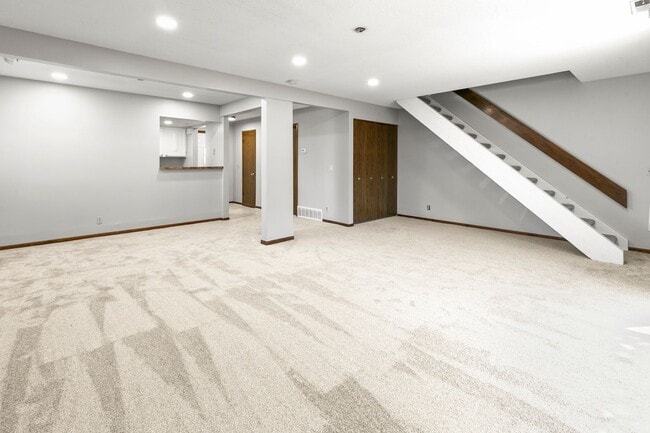 Building Photo - 9002 David Cir