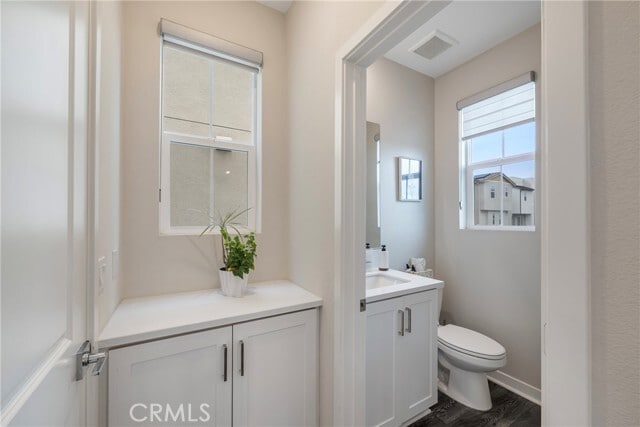 Building Photo - 6 Pony Ct